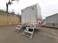 Mobile VIP Toilet – Male and Female Unbraked