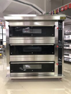 Commercial deck oven